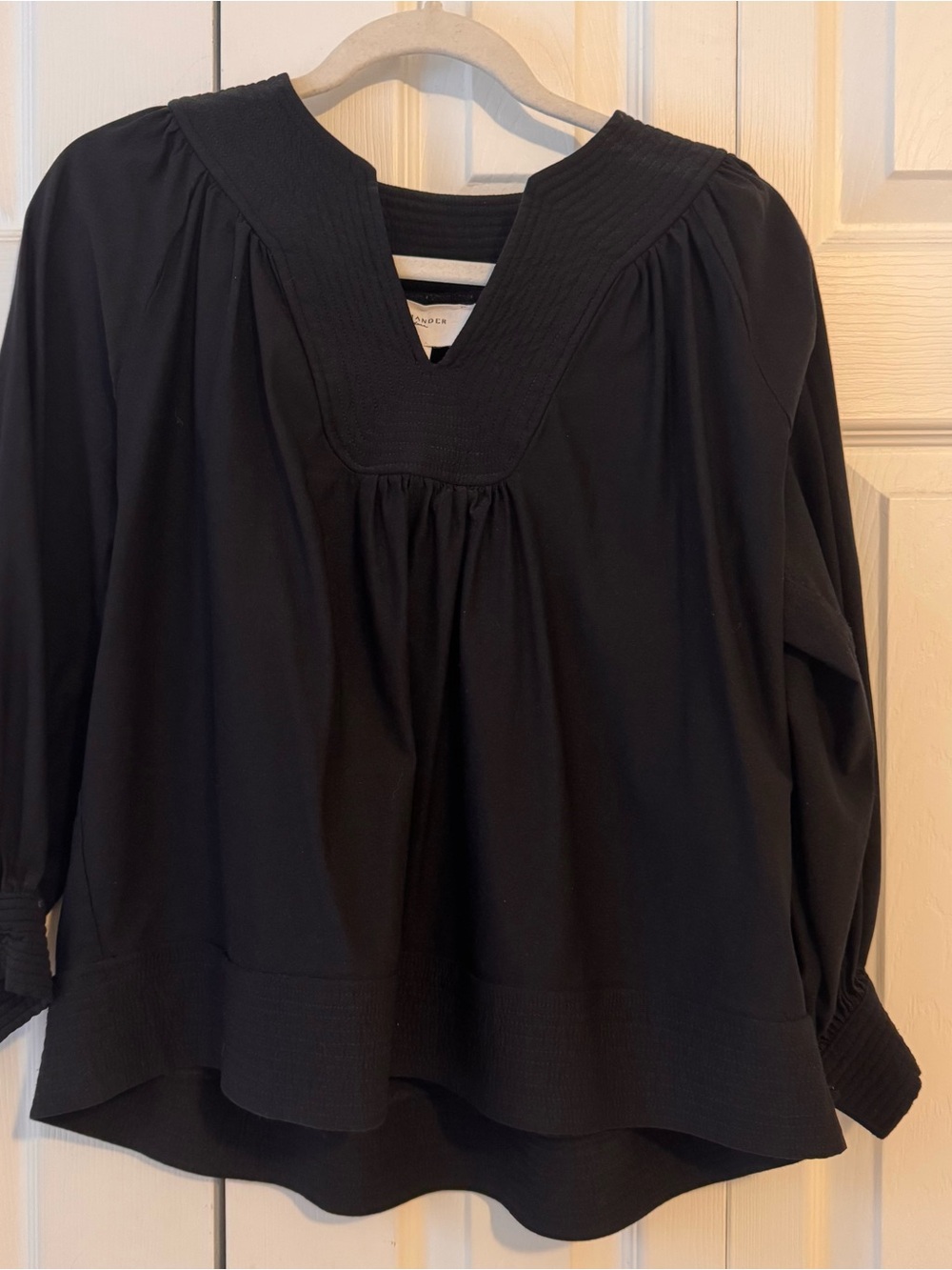 Pomander Place Black V-Neck Pintuck Smock Tunic